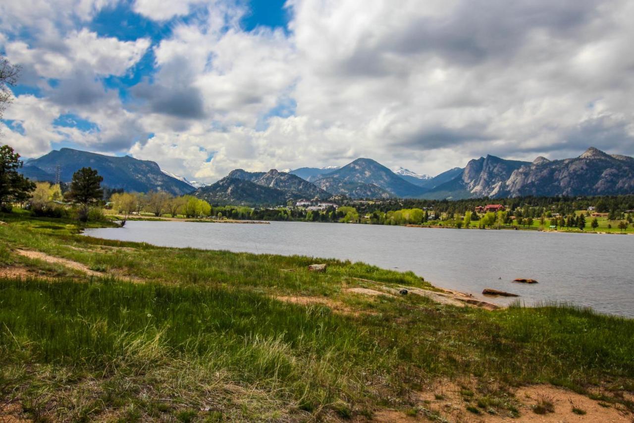 Twin Pines * Estes Park