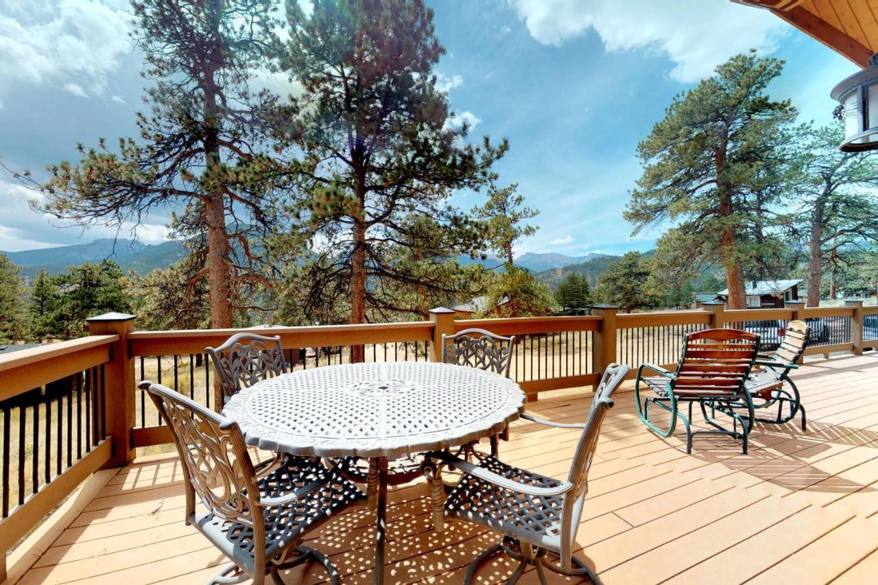Holiday home Twin Pines